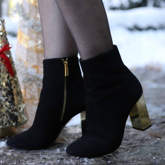 Michael Kors Black Microfiber Ankle Boots with Chunky Gold Heel NWOT - Picture 1 of 12